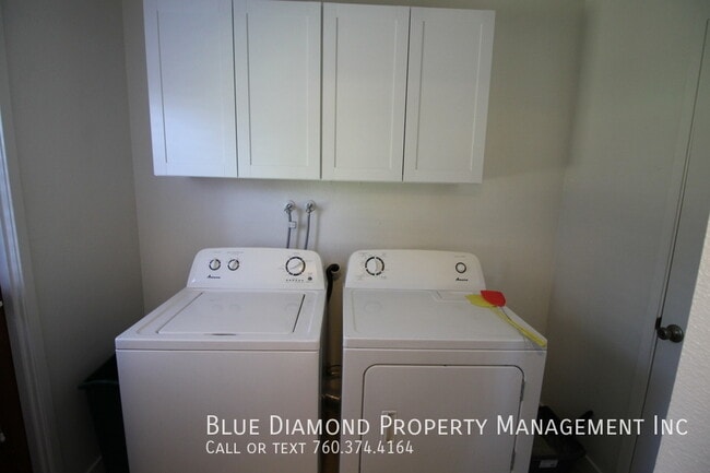 Building Photo - 1615 Peacock Blvd