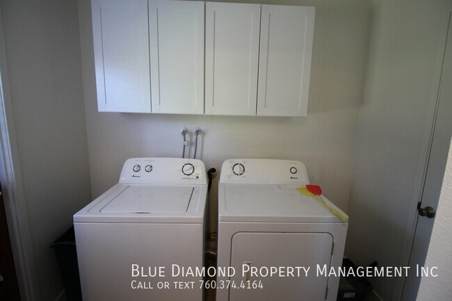 Foto del edificio - 1615 Peacock Blvd