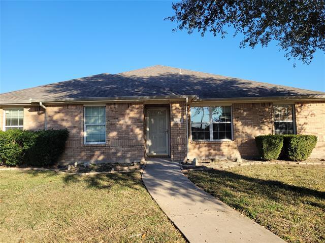 Foto principal - 614 Rolling Meadow Dr