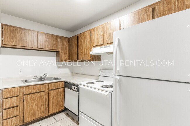 Foto del edificio - 4370 S Highland Dr
