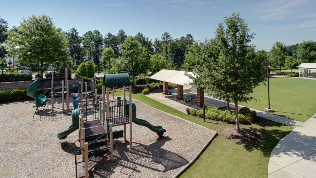 Club kids playground - 1922 Whirlaway Ct