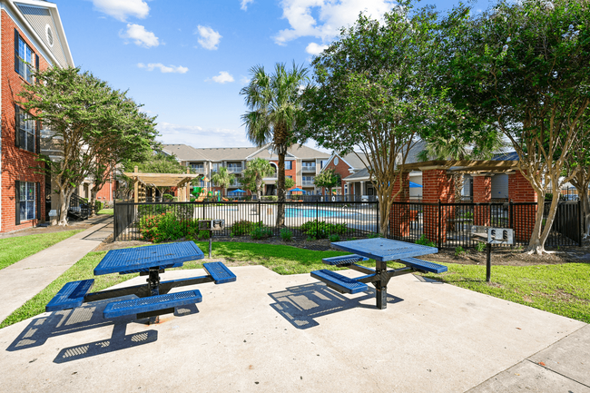 Foto del edificio - City Parc II at West Oaks Apartments