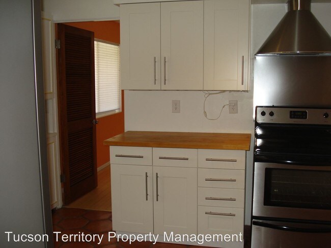 Foto del edificio - 3 br, 3 bath House - 3565 E. Calle Del Prado