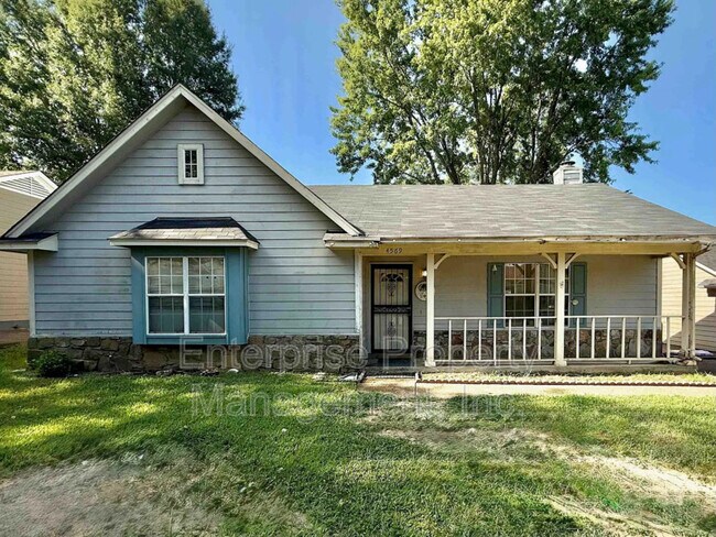 Foto del edificio - 4569 Columbia Woods Ln