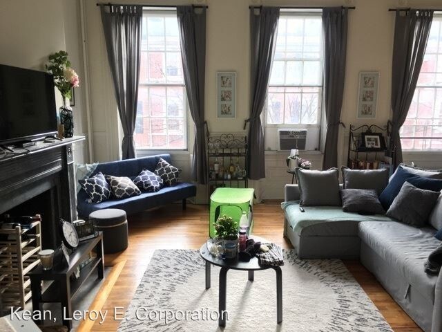 Primary Photo - 705 Pine St