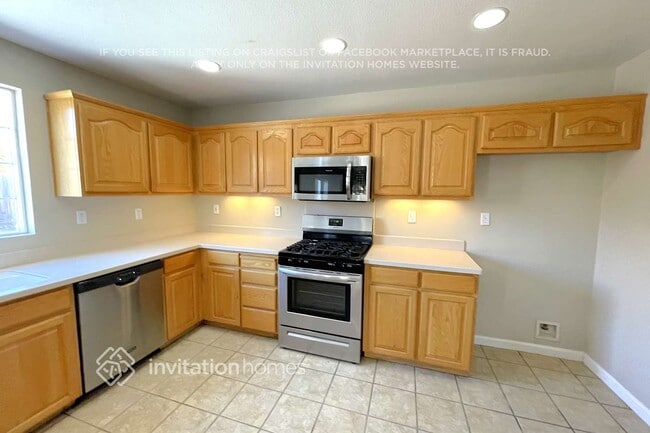 Building Photo - 5530 Burgundy Ct