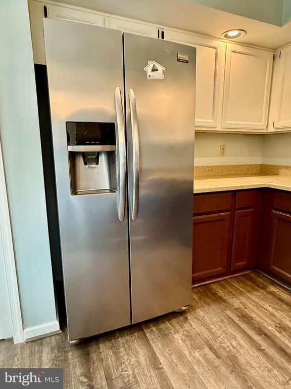 Foto del edificio - 2443 Warm Spring Way