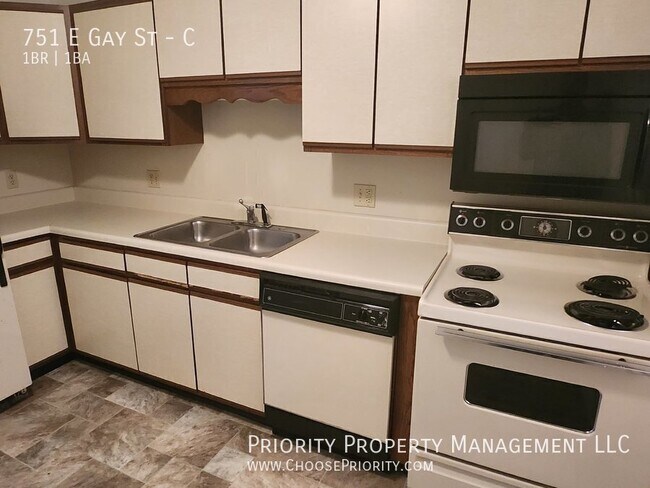 Foto del edificio - 751 E Gay St