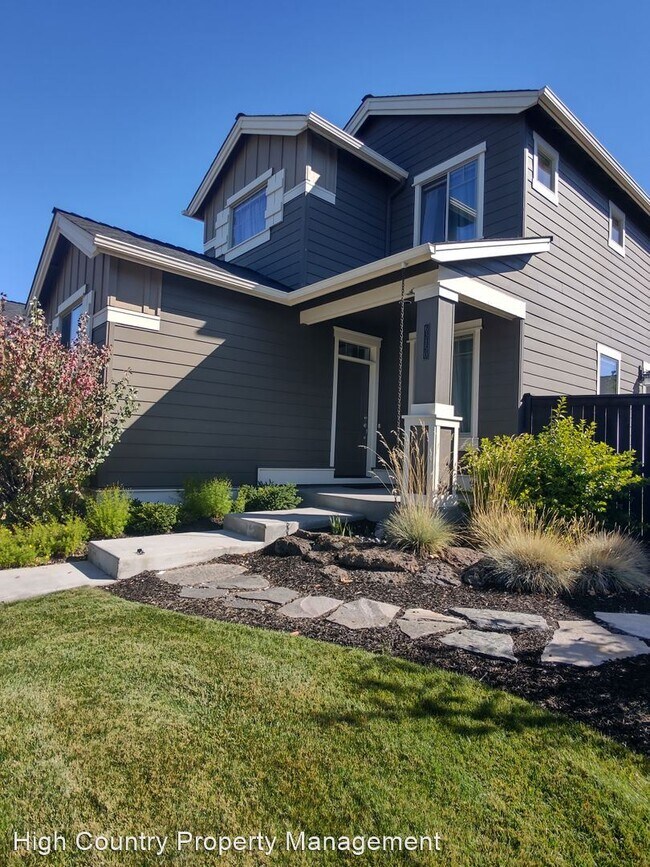 Building Photo - 3 br, 2.5 bath House - 63150 NE Dakota Dr.