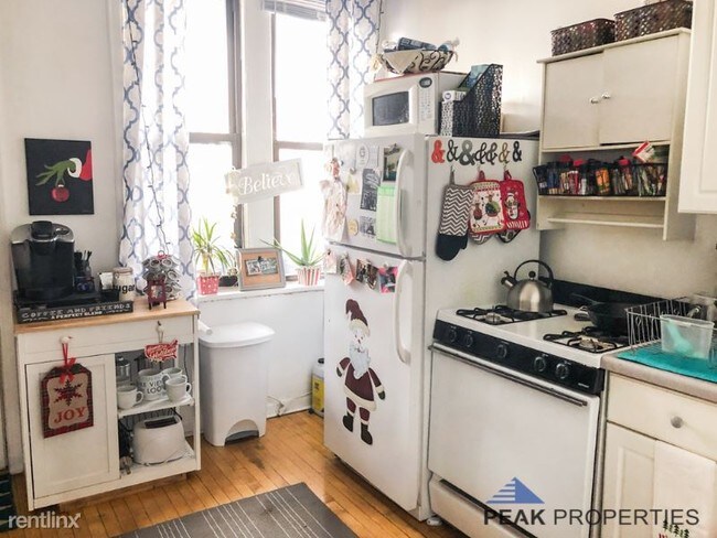 Building Photo - 2 br, 1 bath Apartment - 3118 N Clifton Ave