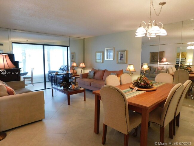 Foto del edificio - 3940 NW 42nd Ave