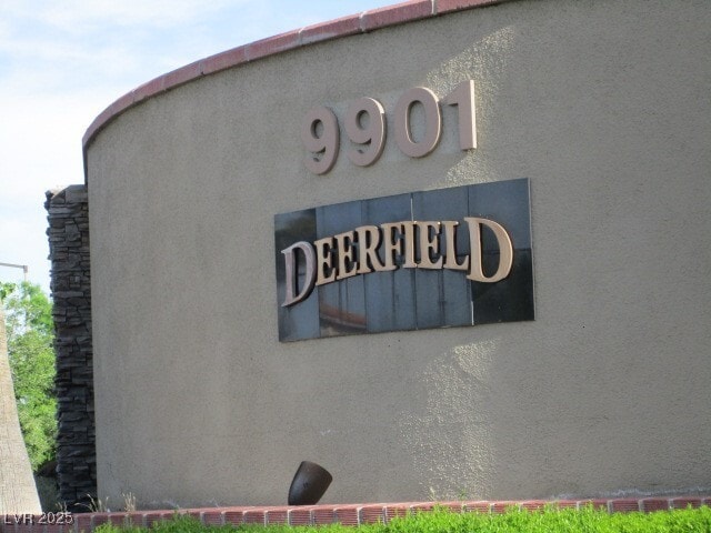 Primary Photo - 9901 Trailwood Dr