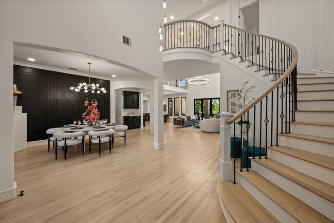 Foto del edificio - 320 W Highland St