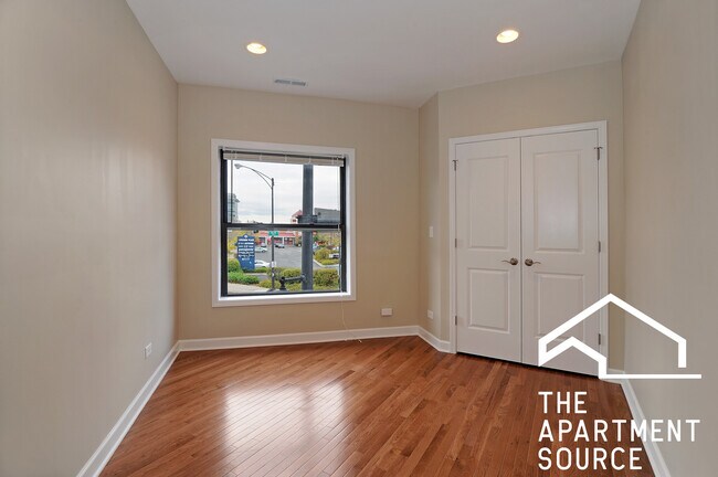 Foto del edificio - 1802 N Sheffield Ave