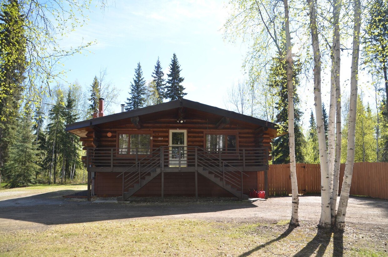 Foto principal - Beautiful 3 Bed 2 Bath Log Home with Large...