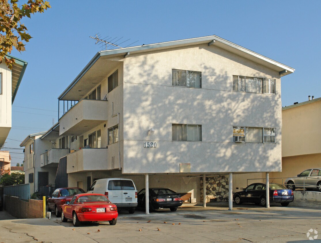 Primary Photo - 1520 S Sherbourne Dr