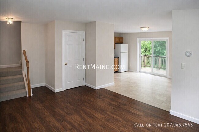 Foto del edificio - 24 Patrick Dr