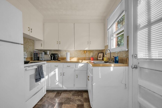 Foto del edificio - Cozy 2 Bed in Hillsboro West End Neighborhood