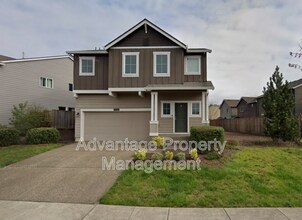 Building Photo - 2943 NW Corktree Ln