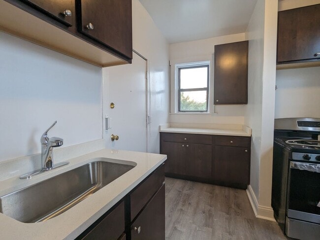 Building Photo - 1536 N Kedzie Ave