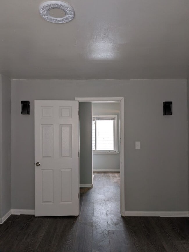Building Photo - 19137 Norwood-4 BEDS & 2 BATHS FOR RENT!