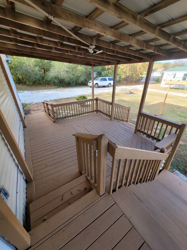 1108 Davis Mill Rd, Seneca, SC 29678 House Rental in Seneca, SC