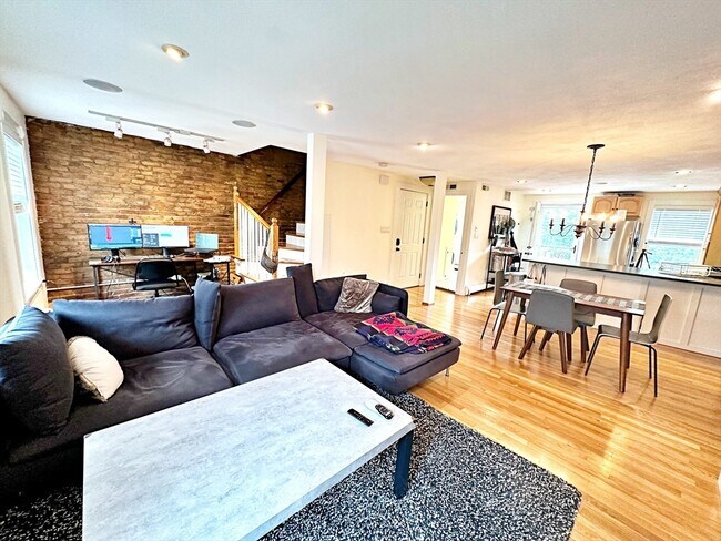 Foto del edificio - 185 Everett St