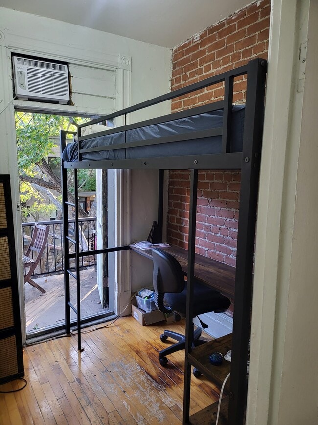 Photo du bâtiment - 4055 Rue Cartier