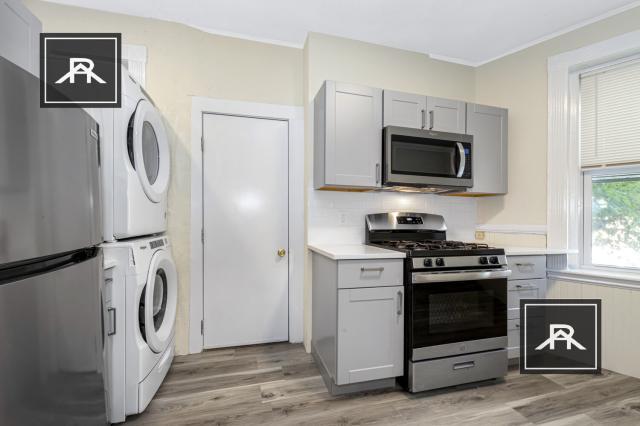 Building Photo - 3 bedroom in Brighton MA 02135