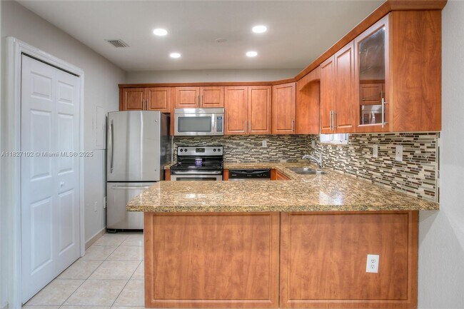 Foto del edificio - 9332 NW 114th Terrace