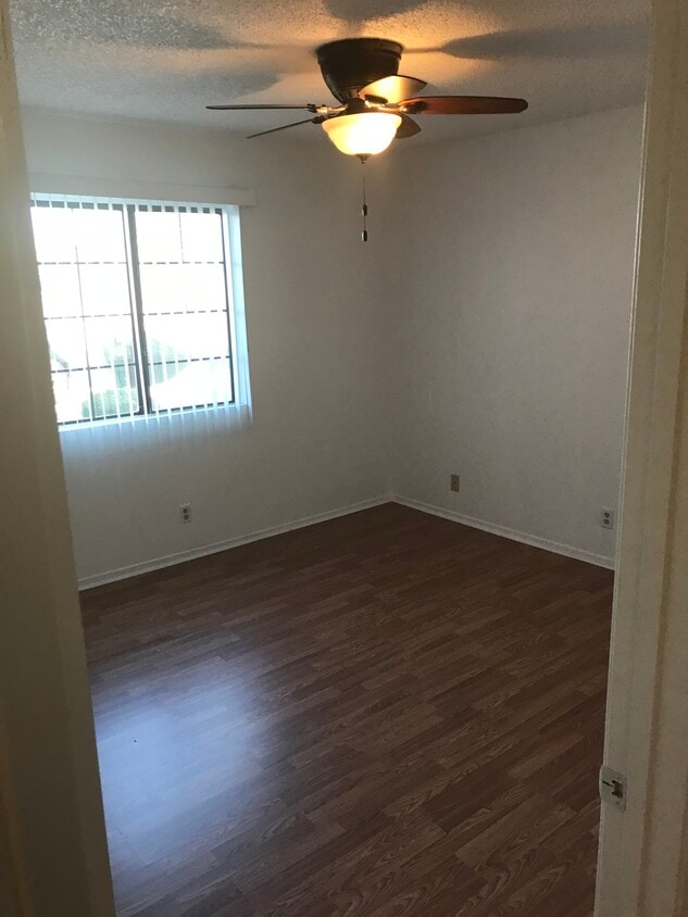 2924 Diamond St Unit 1, Rosamond, CA 93560 Apartments in Rosamond, CA