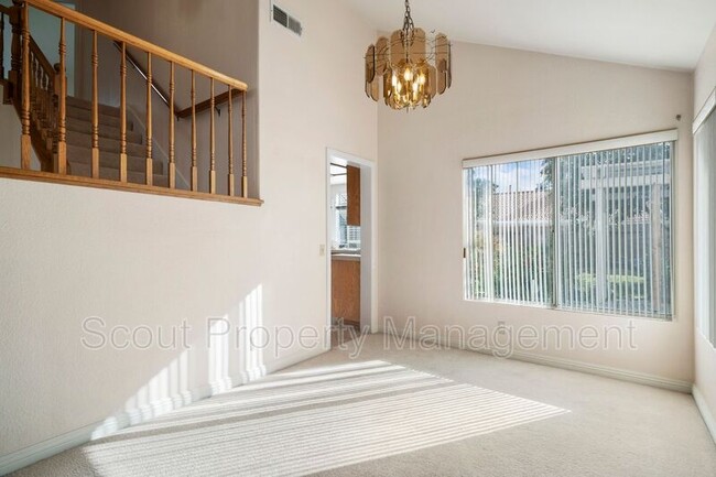 Building Photo - 2631 Alne Dr