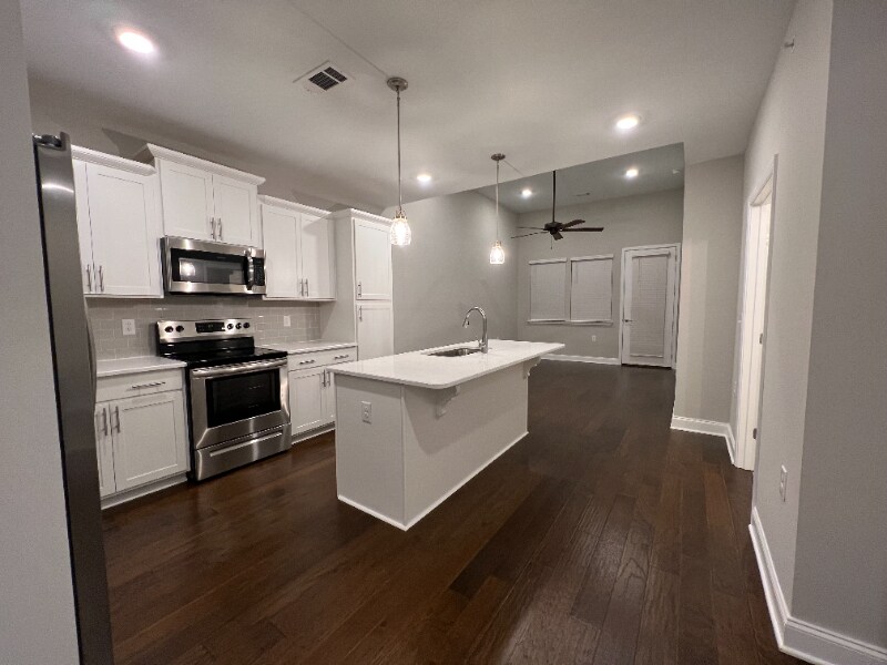 Foto principal - 1901 Shadow Green Dr