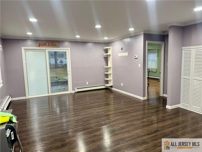 Foto del edificio - 39 Hillcrest Ave