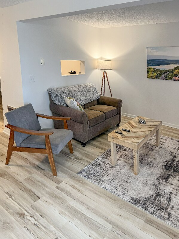 Foto del edificio - 7 Elm Trail