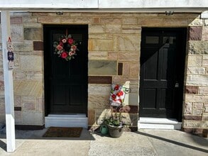 Building Photo - 805 Front St