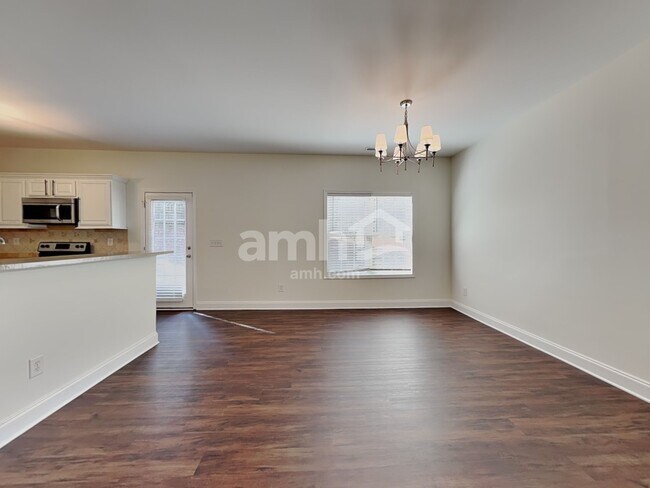 Foto del edificio - 12424 Winget Rd