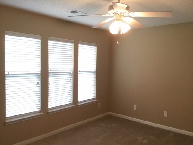 Foto del edificio - 3626 Sunset Hollow Dr