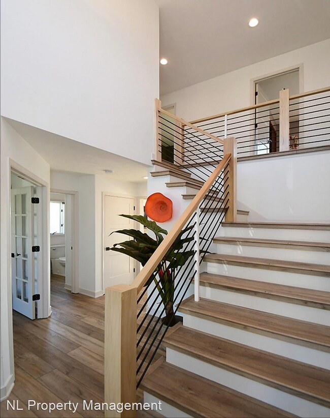 Building Photo - 4 br, 3 bath House - 20213 Nina St.