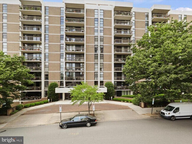 Foto del edificio - 1016 S Wayne St