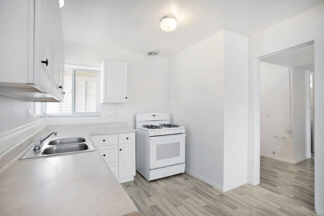 Foto del edificio - 61712 Petunia Dr