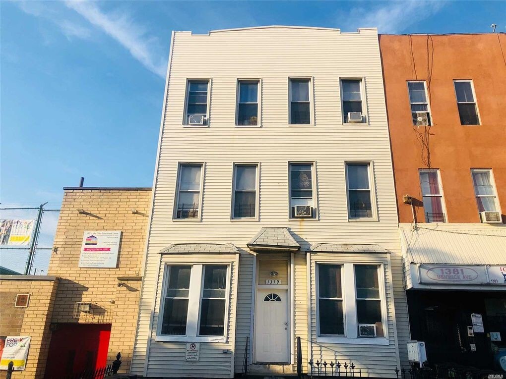 Primary Photo - 1379 Bushwick Ave