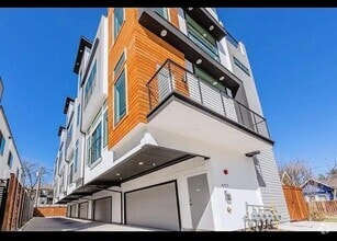 Building Photo - 4223 Delano Pl
