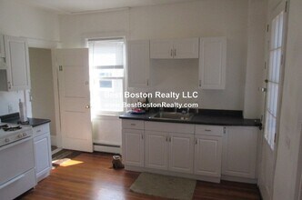 Building Photo - 63 Dana St