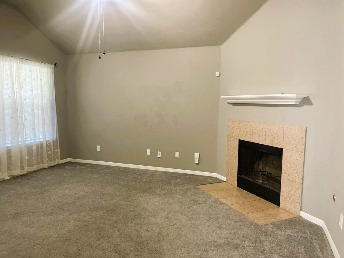 Foto del edificio - 1410 Danby Heath Ln