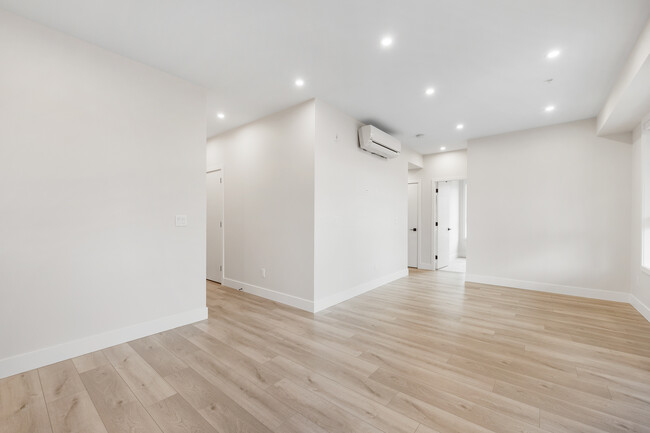 Building Photo - 45511-45511 Campus Dr