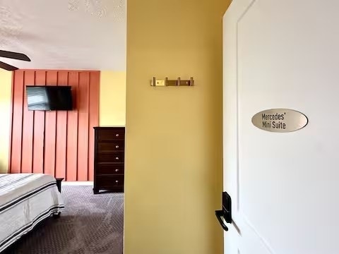 Building Photo - 2110 Melon St