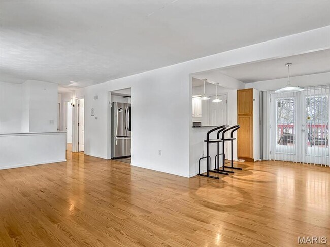 Foto del edificio - 217 Jubaka Dr