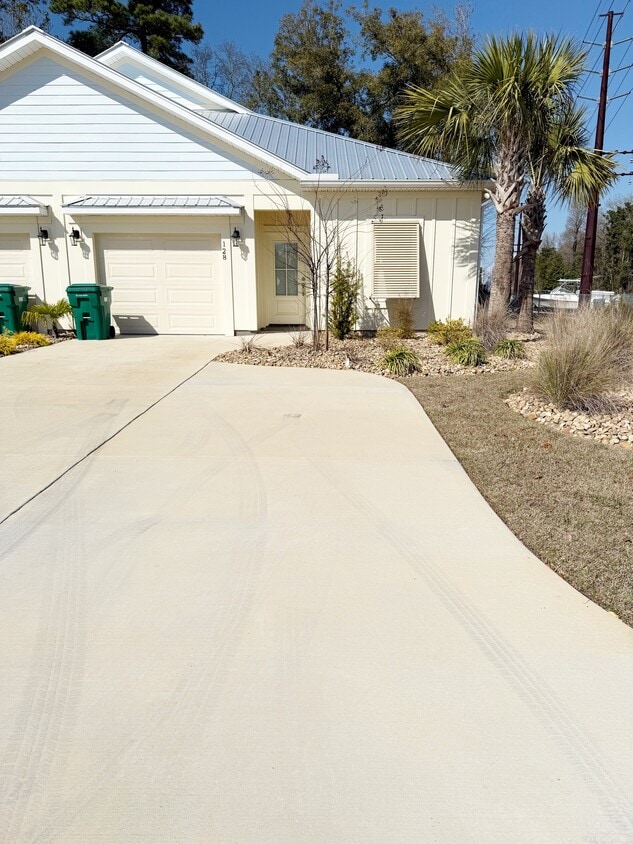 Photo - 128 Hallandale Ln (Murrells Inlet, SC)