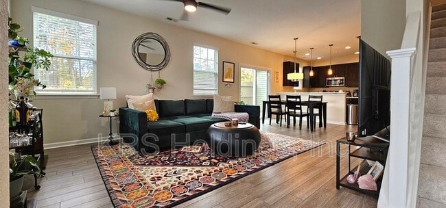 Building Photo - 2854 Baldwin Dr